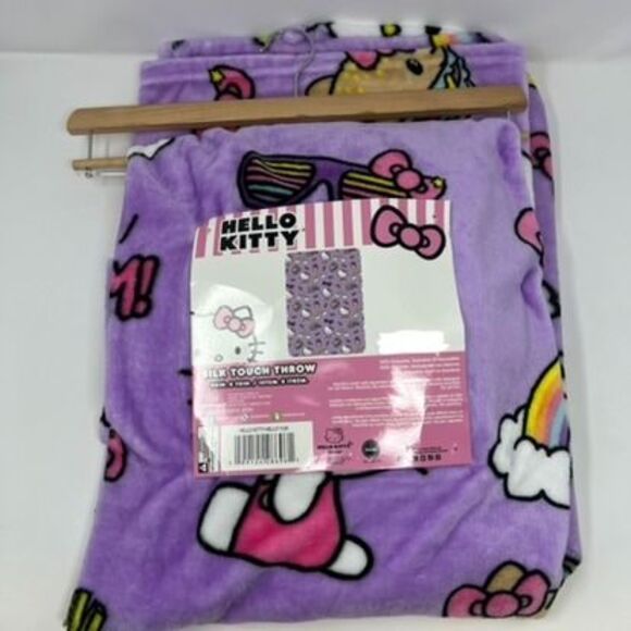 Hello Kitty Other - Hello Kitty Purple Yum Yum Yum burger and fries throw (NEW REALEASE)